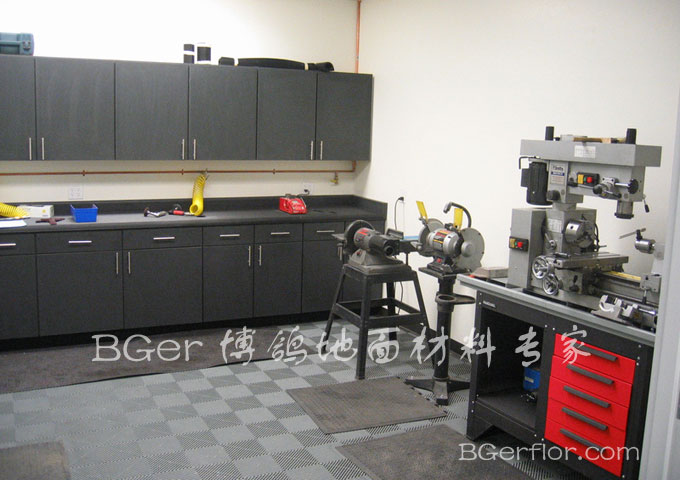 工業(yè)車(chē)間室內(nèi)耐磨耐壓地墊