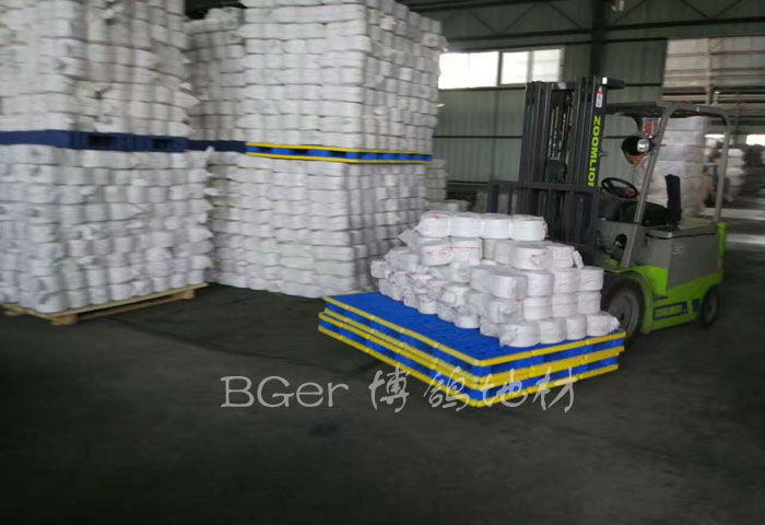 紡織廠生產(chǎn)車間搬貨托盤 倉(cāng)儲(chǔ)墊板托盤 尺寸定制托盤 防潮 倉(cāng)庫(kù)墊倉(cāng)板-2